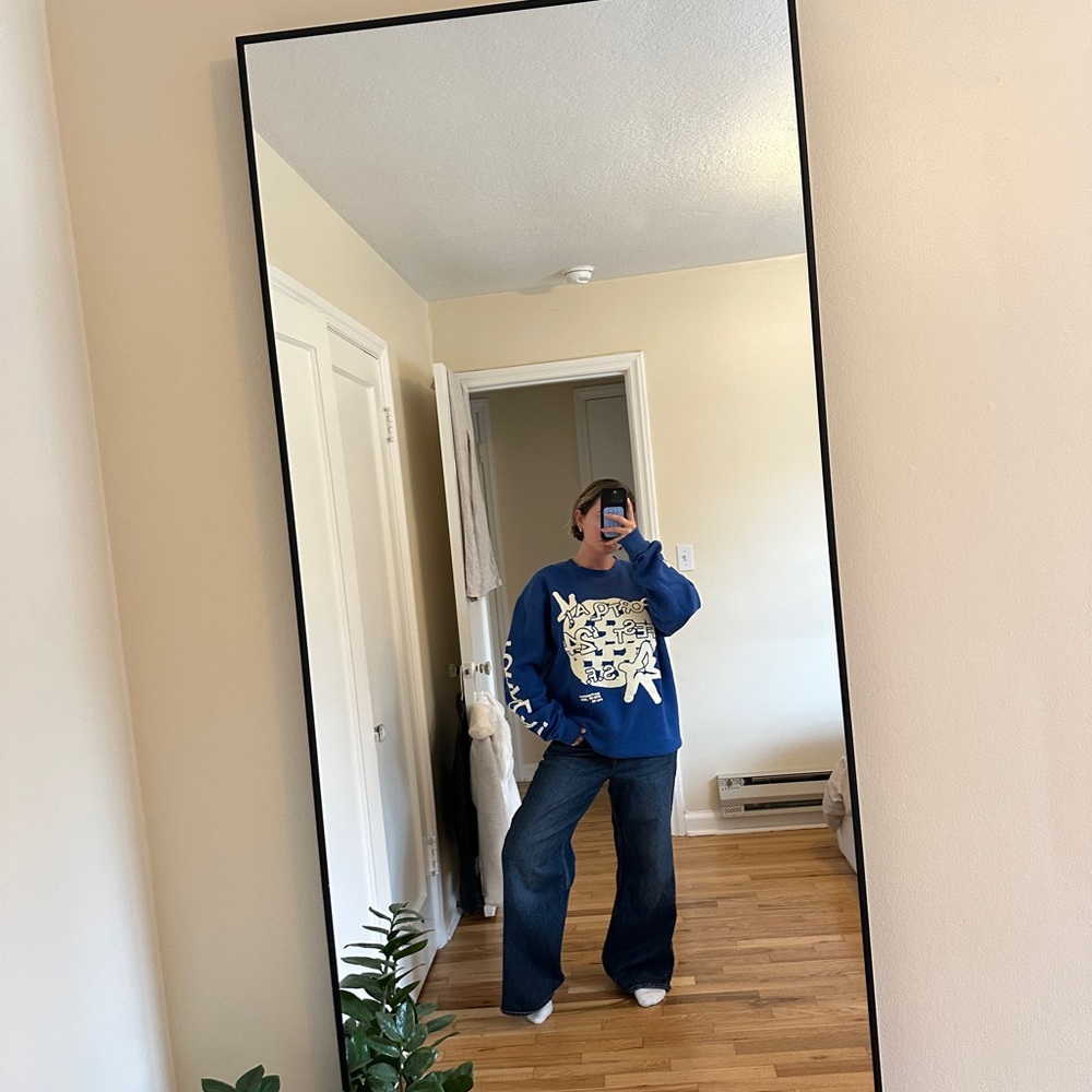 Portola 24 Blue Graphic Sweatshirt